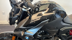 BMW F900 R